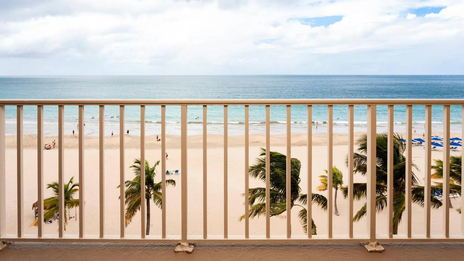 Courtyard By Marriott Isla Verde Beach Resort San Juan
