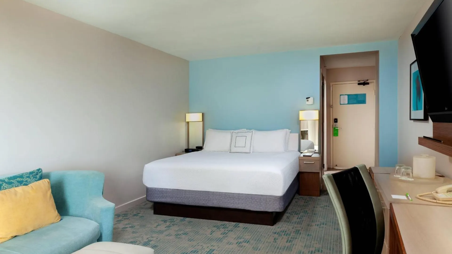 Courtyard By Marriott Isla Verde Beach Resort San Juan