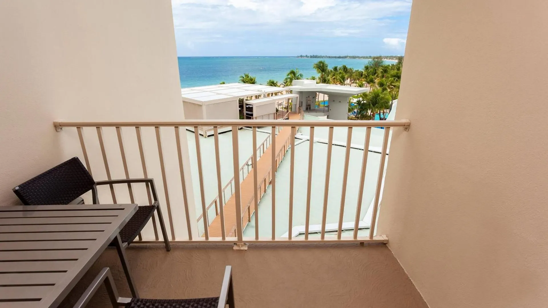 Courtyard By Marriott Isla Verde Beach Resort San Juan 4*,